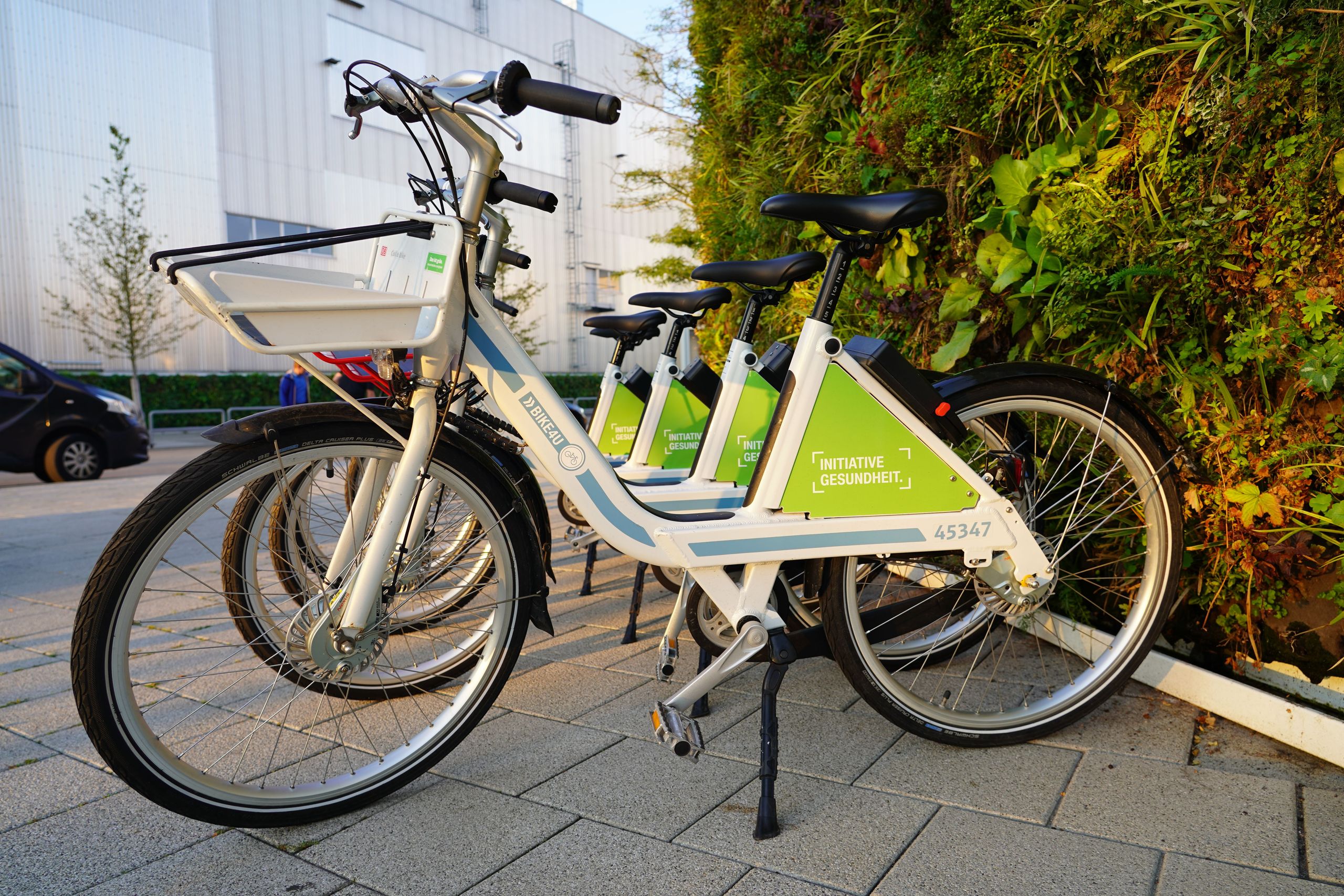 Bikes off BMW company fleet, BIKE4U
